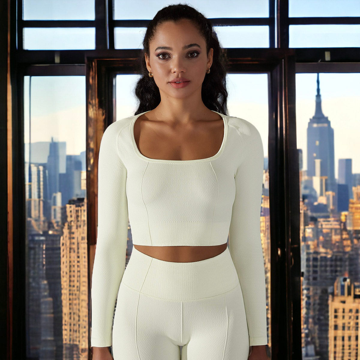 Top deportivo texturizado con escote cuadrado