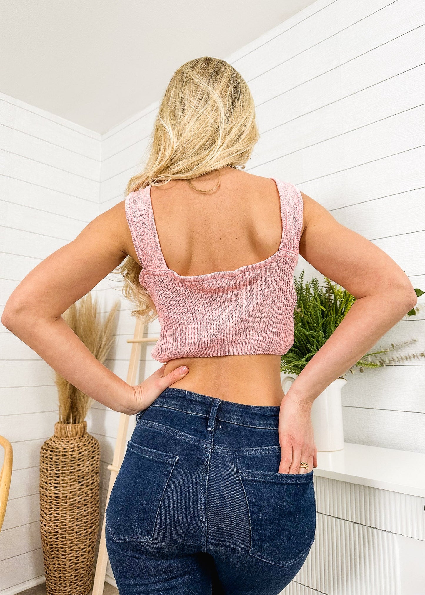 Top corto de punto con escote redondo