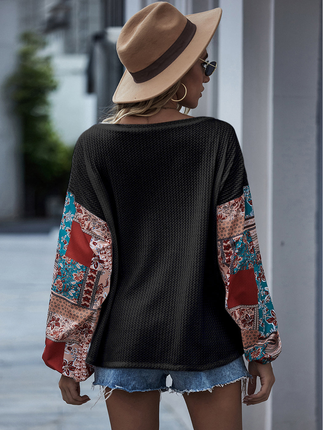 Jersey con mangas abullonadas y estampado paisley