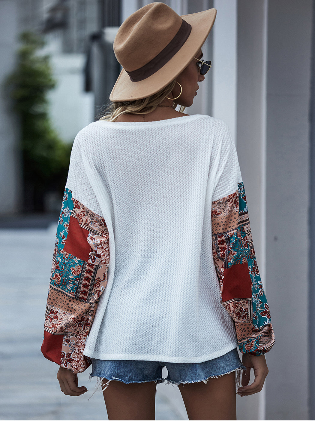 Jersey con mangas abullonadas y estampado paisley