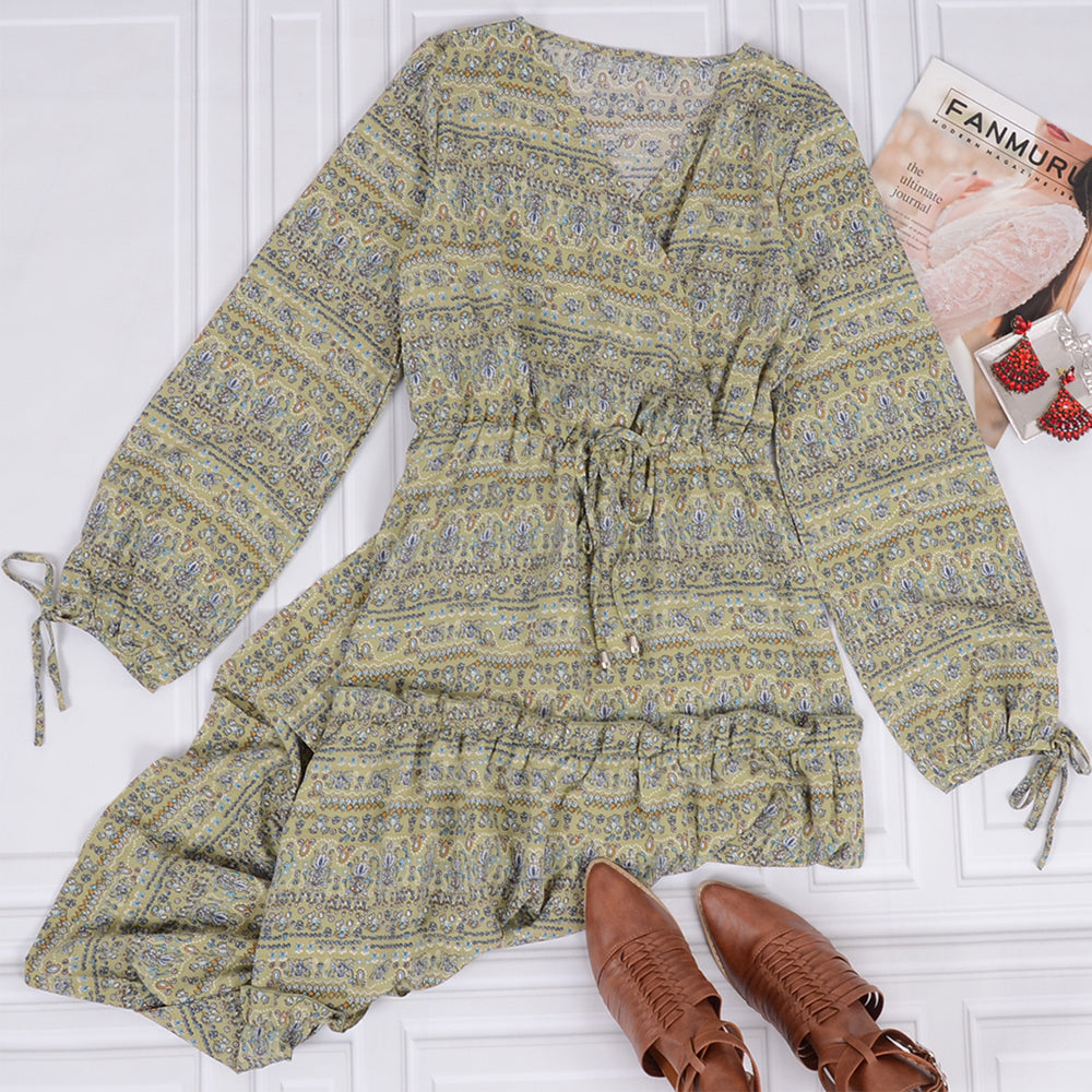 Vestido largo bohemio de manga larga con volantes