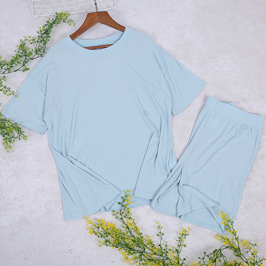 Conjunto de camiseta y pantalones cortos de ciclista de color liso