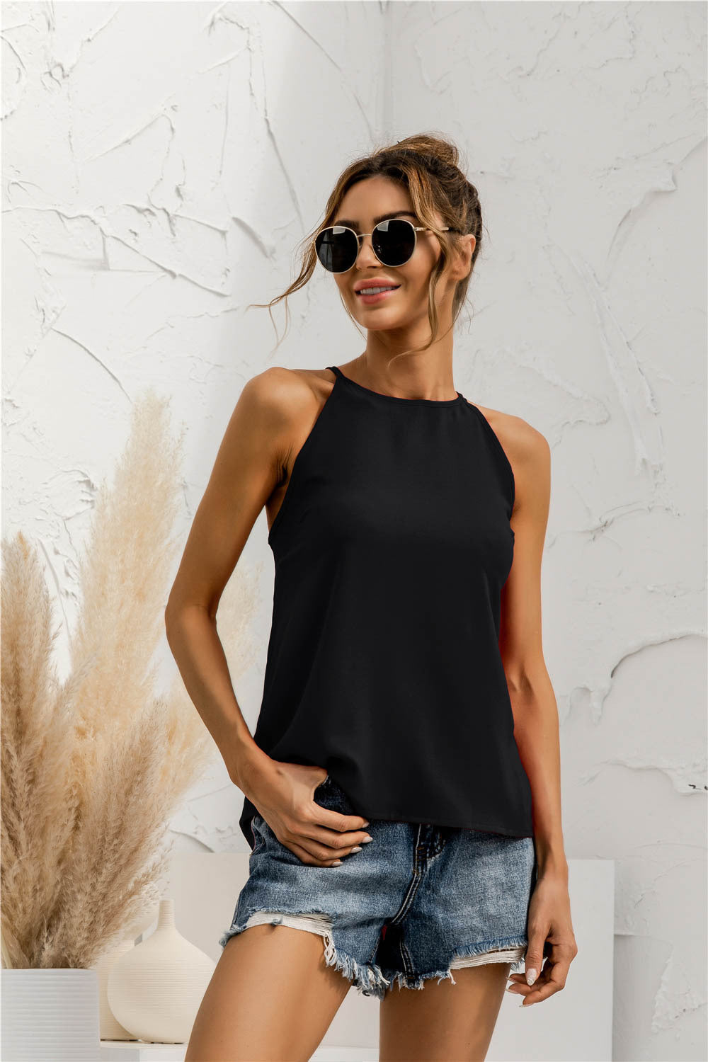 Solid Color Keyhole Back Relaxed Fit Light Halter Top for Women – Anna-Kaci