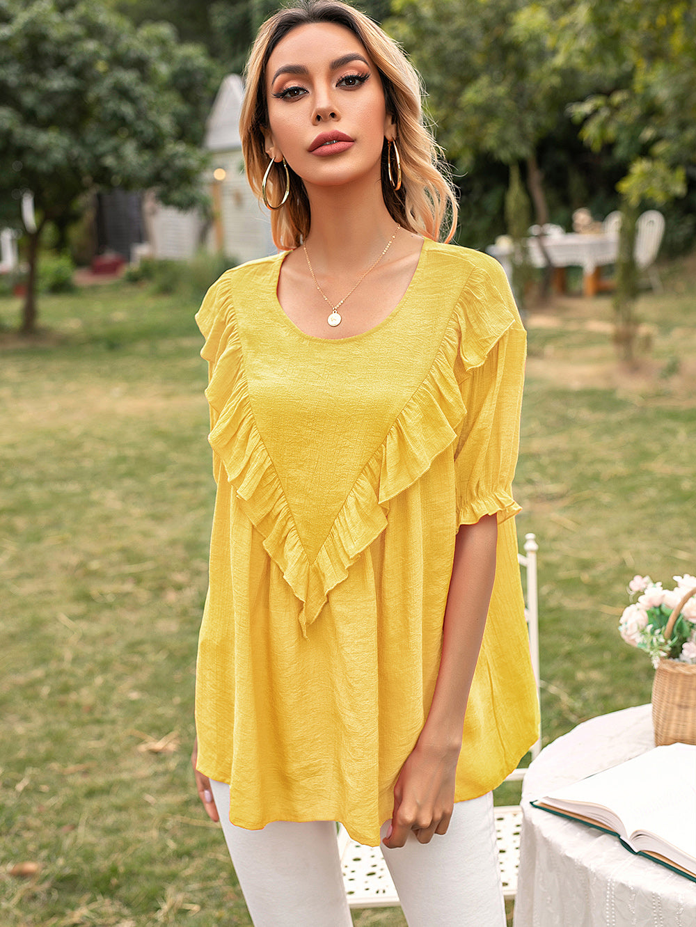 Blusa túnica con vuelo y escote en V
