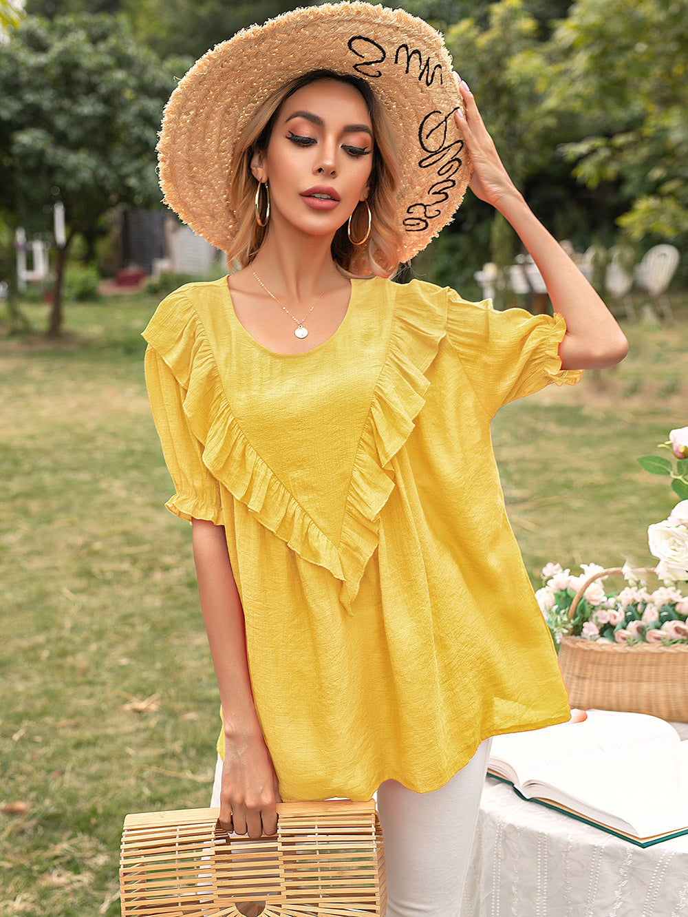 Blusa túnica con vuelo y escote en V