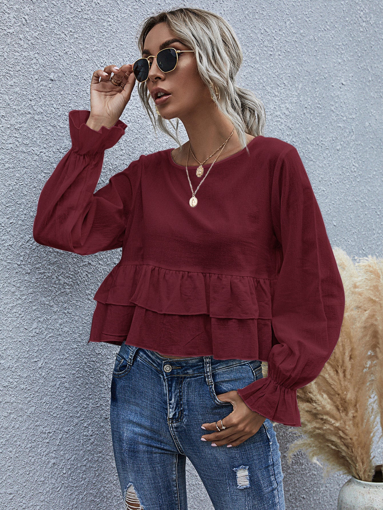 Blusa de manga larga semicorta con volantes