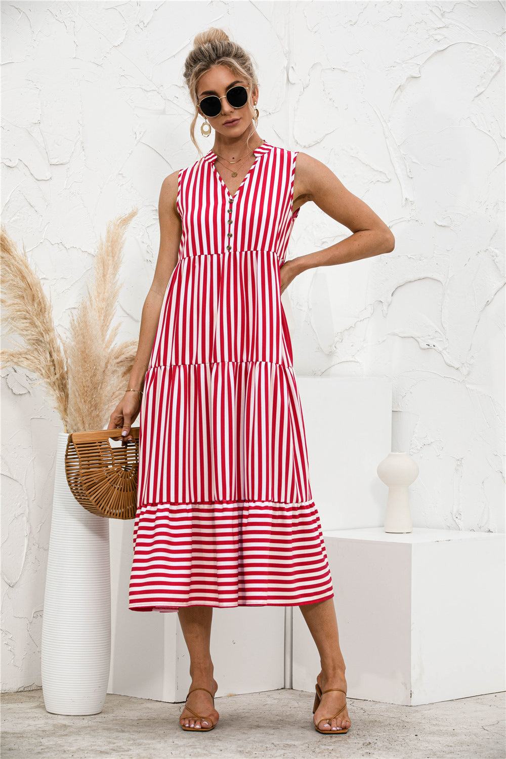 Vestido largo con botones a rayas en la parte delantera