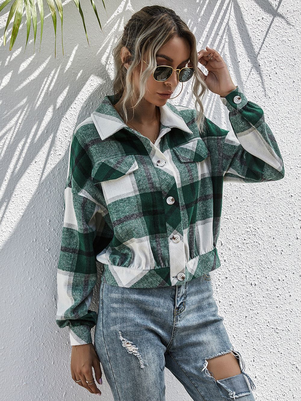 Chaqueta con hombros caídos y estampado de cuadros
