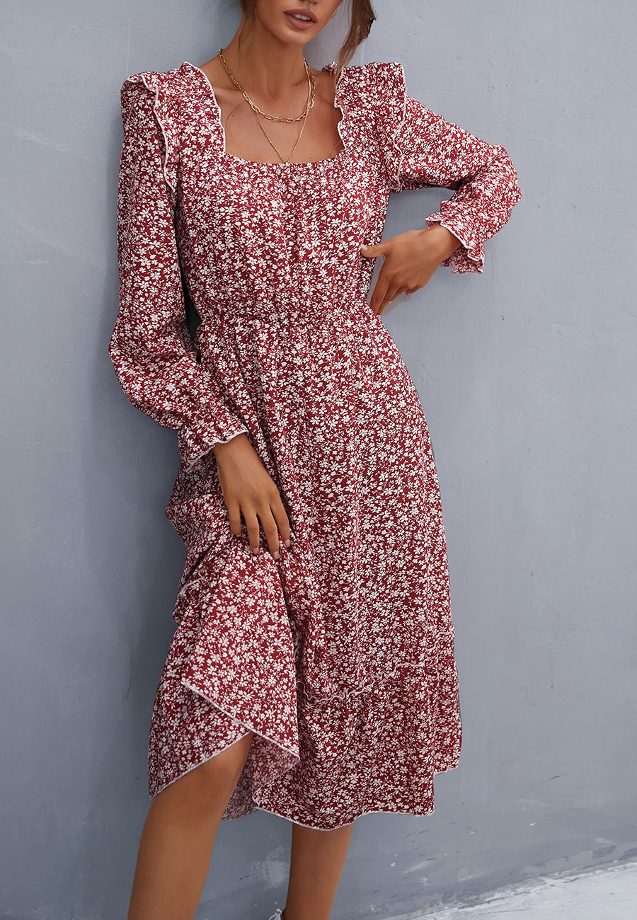 Vestido con volantes y escote cuadrado con flores