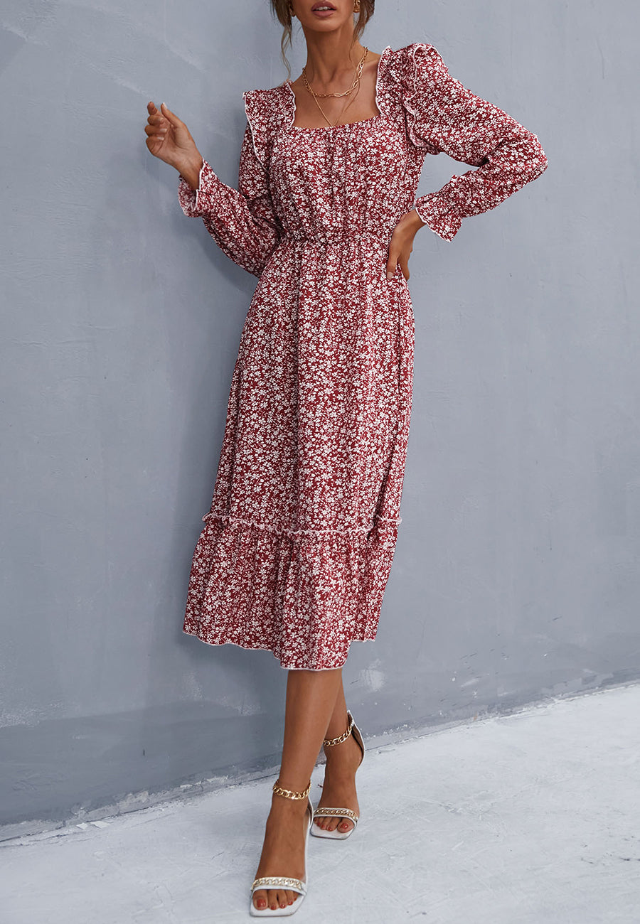 Vestido con volantes y escote cuadrado con flores