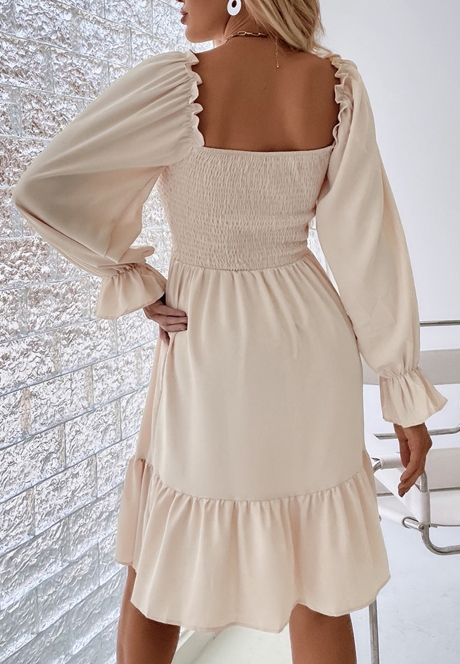 Vestido con dobladillo fruncido y volantes