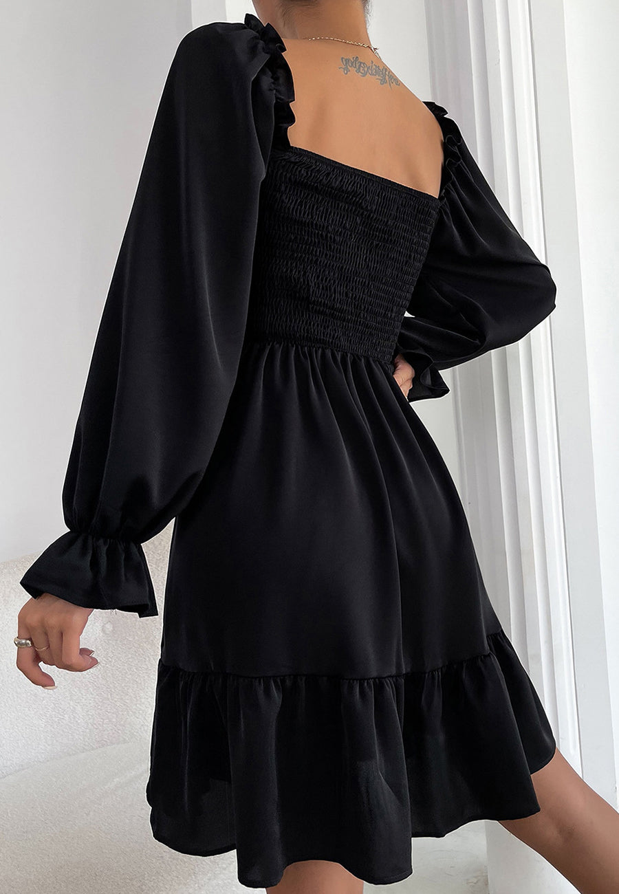 Vestido con dobladillo fruncido y volantes