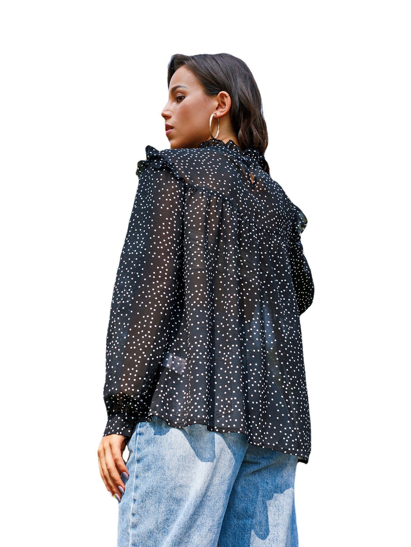 Blusa holgada con cuello con volantes y lunares