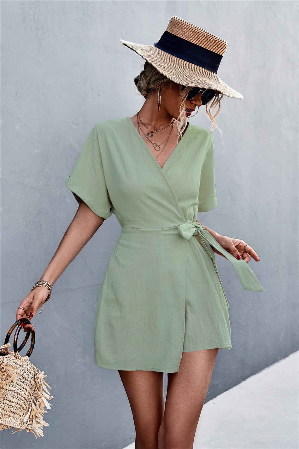 Mono cruzado de color liso