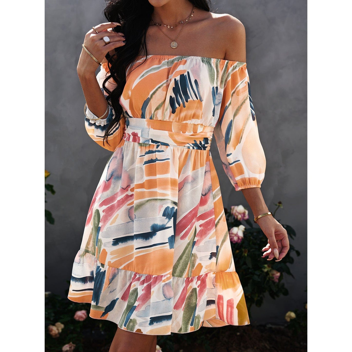 Vestido con lazo en la espalda y estampado abstracto