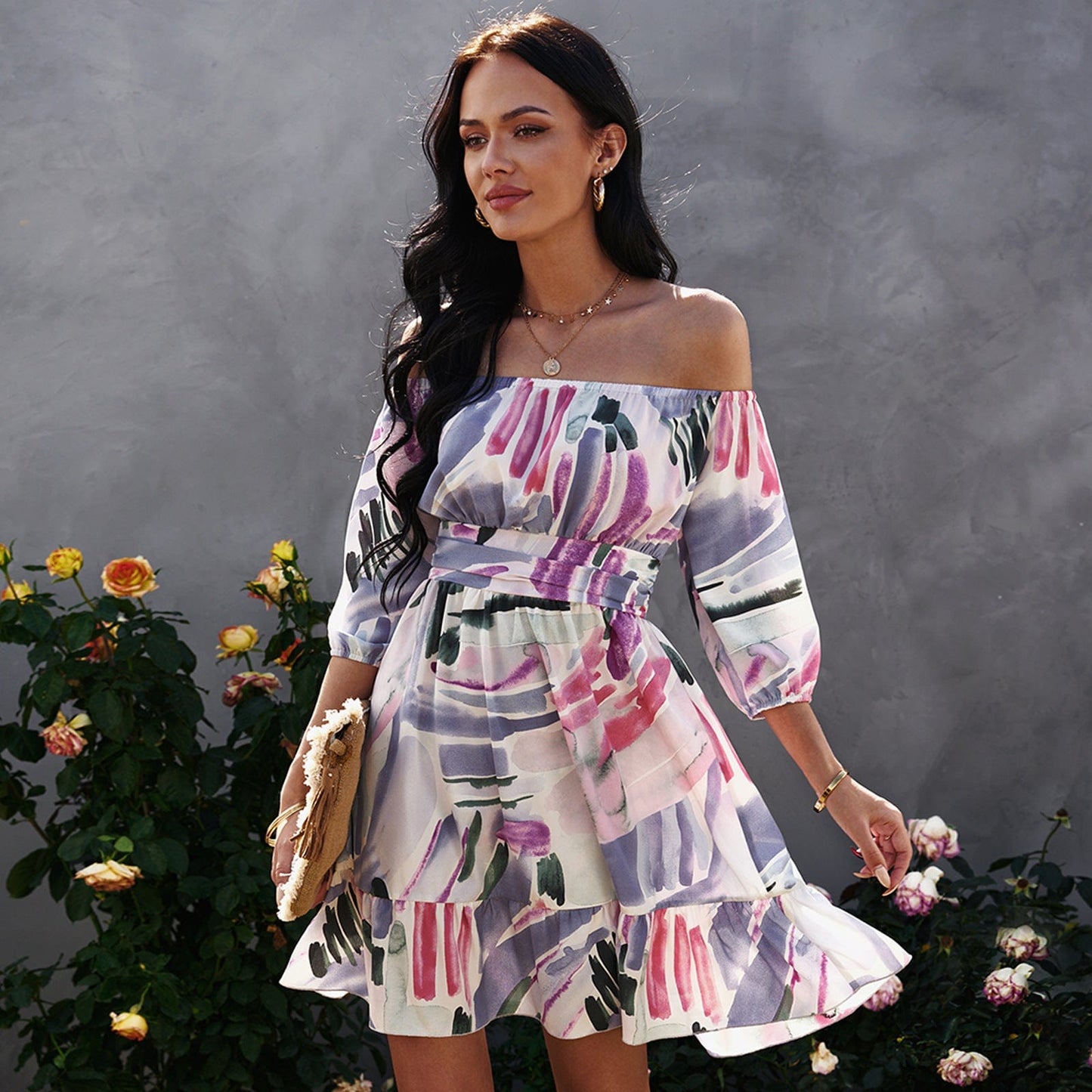 Vestido con lazo en la espalda y estampado abstracto