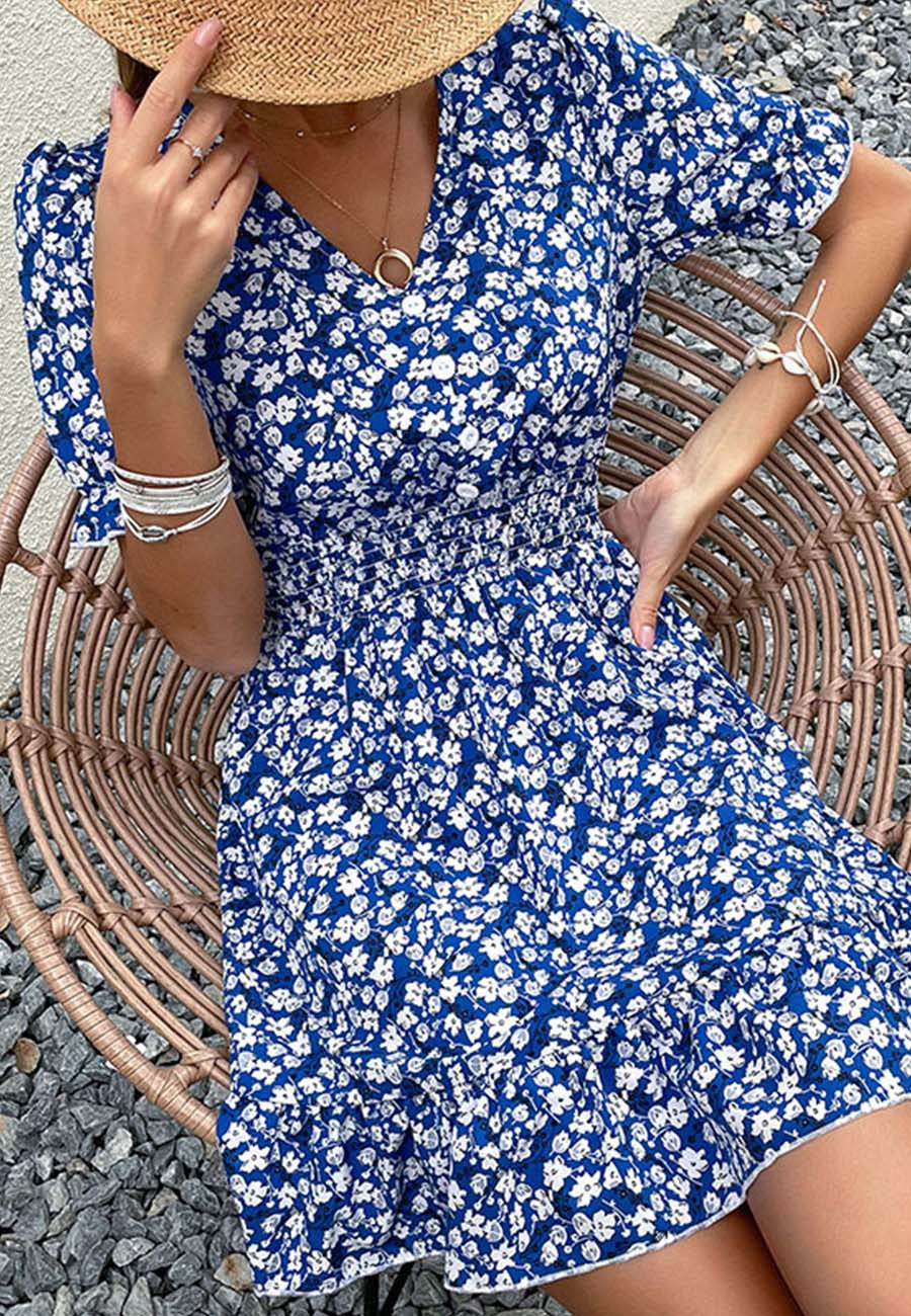 Vestido con dobladillo con volantes y estampado floral