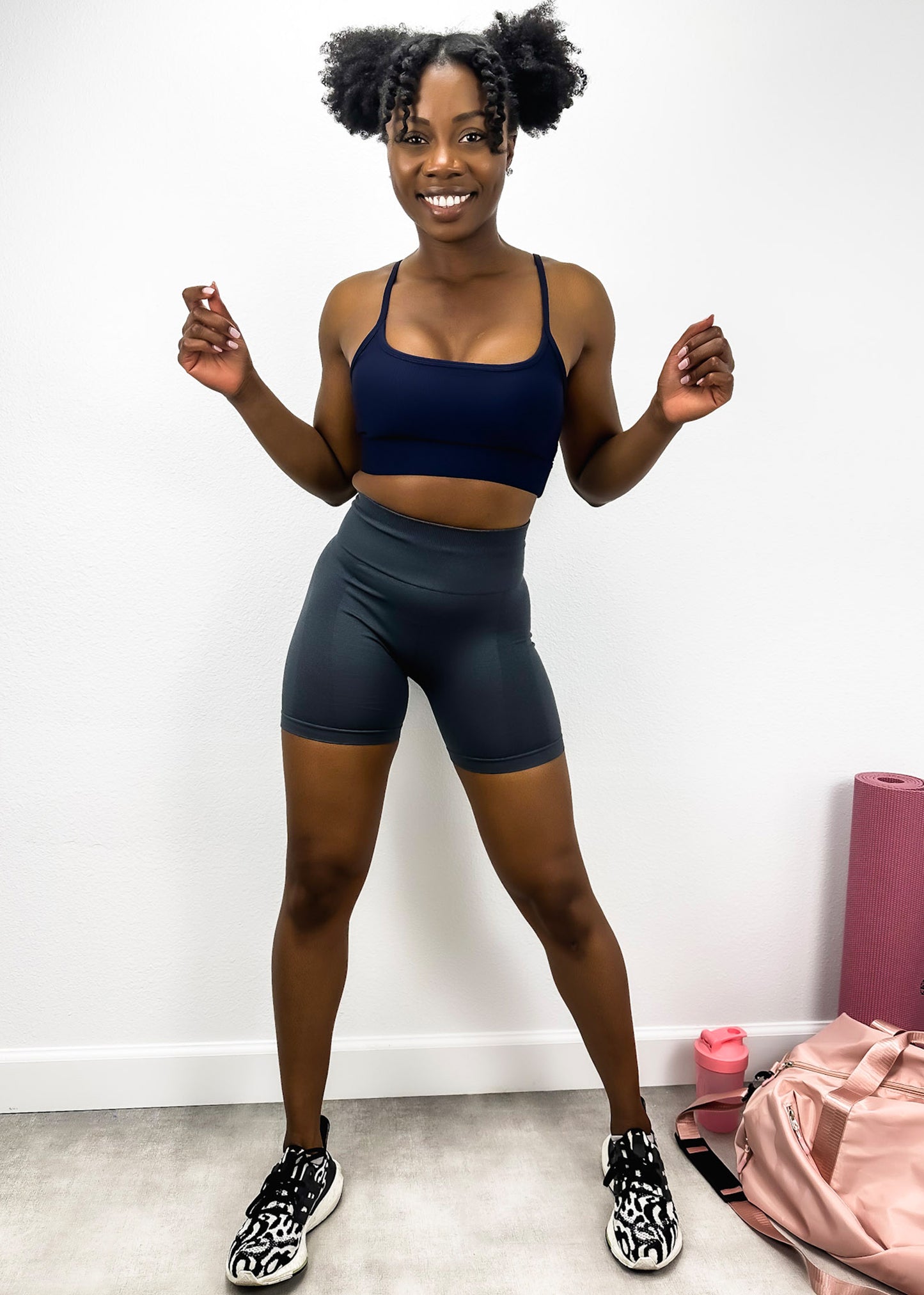 Ribbed Scoop Neck Thin Tank Sports Bra