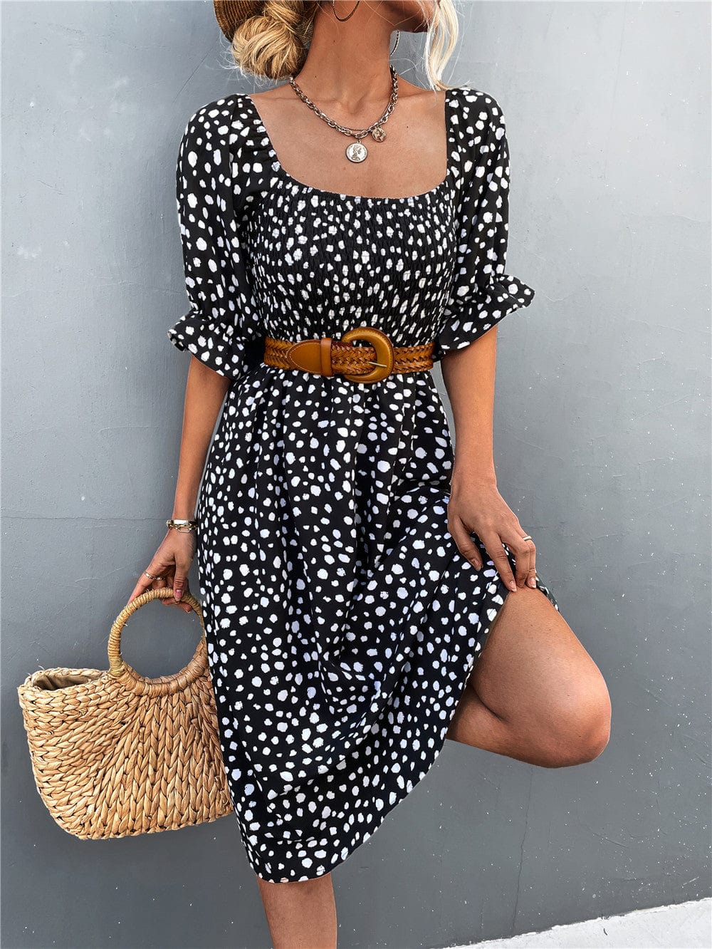 Vestido de escote cuadrado con estampado de guepardo
