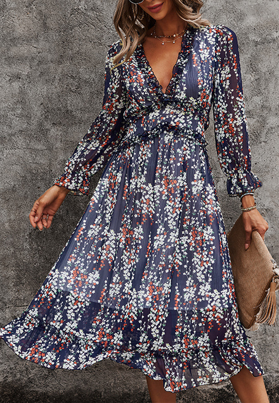 Vestido con escote pronunciado y detalle de volante