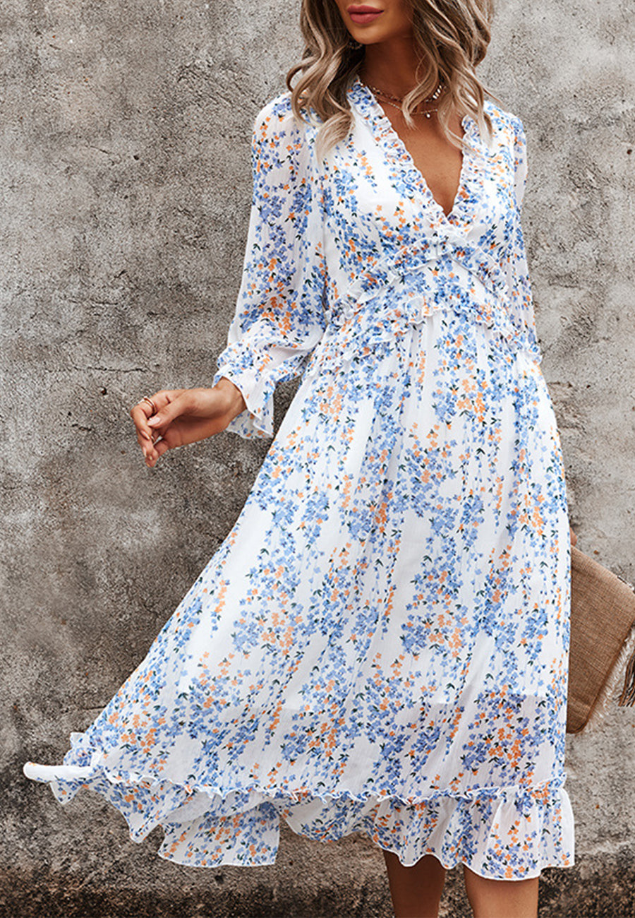Vestido con escote pronunciado y detalle de volante