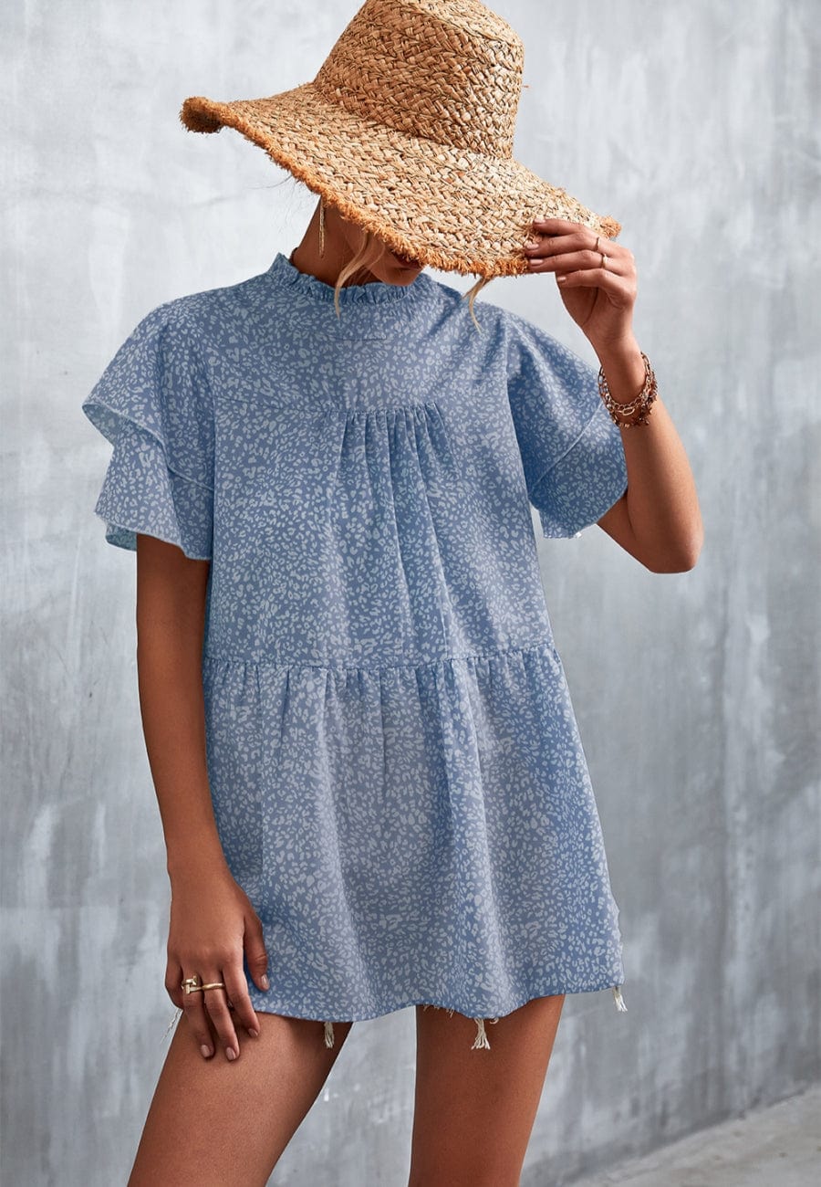 Blusa ligera con volados en el cuello