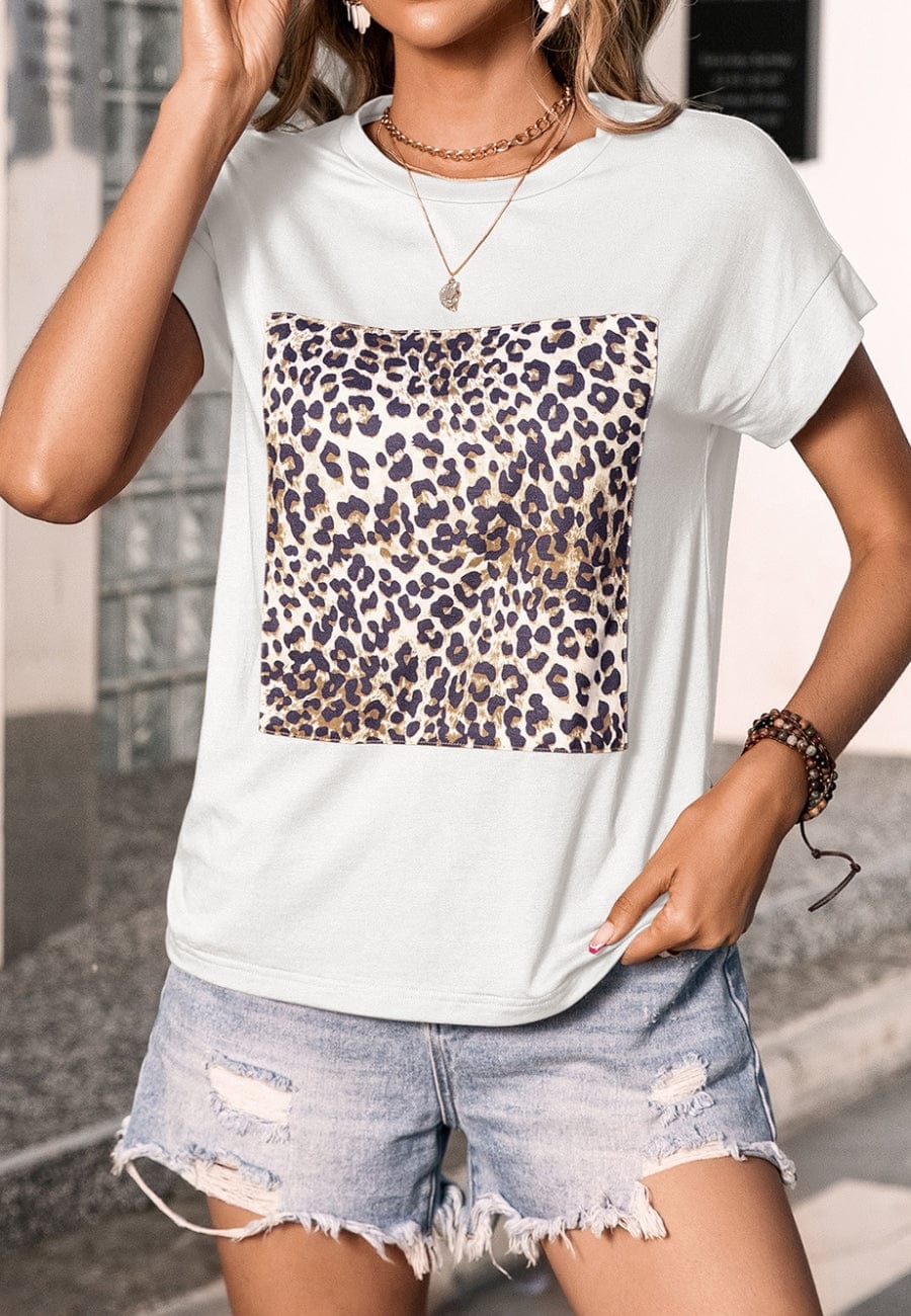 Camiseta con estampado de leopardo y cuadros