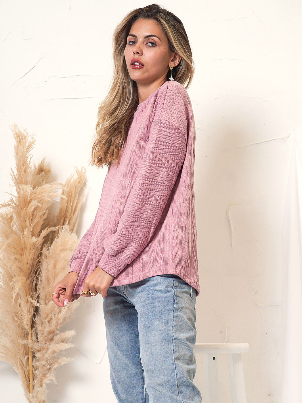 Suéter de punto texturizado con hombros caídos