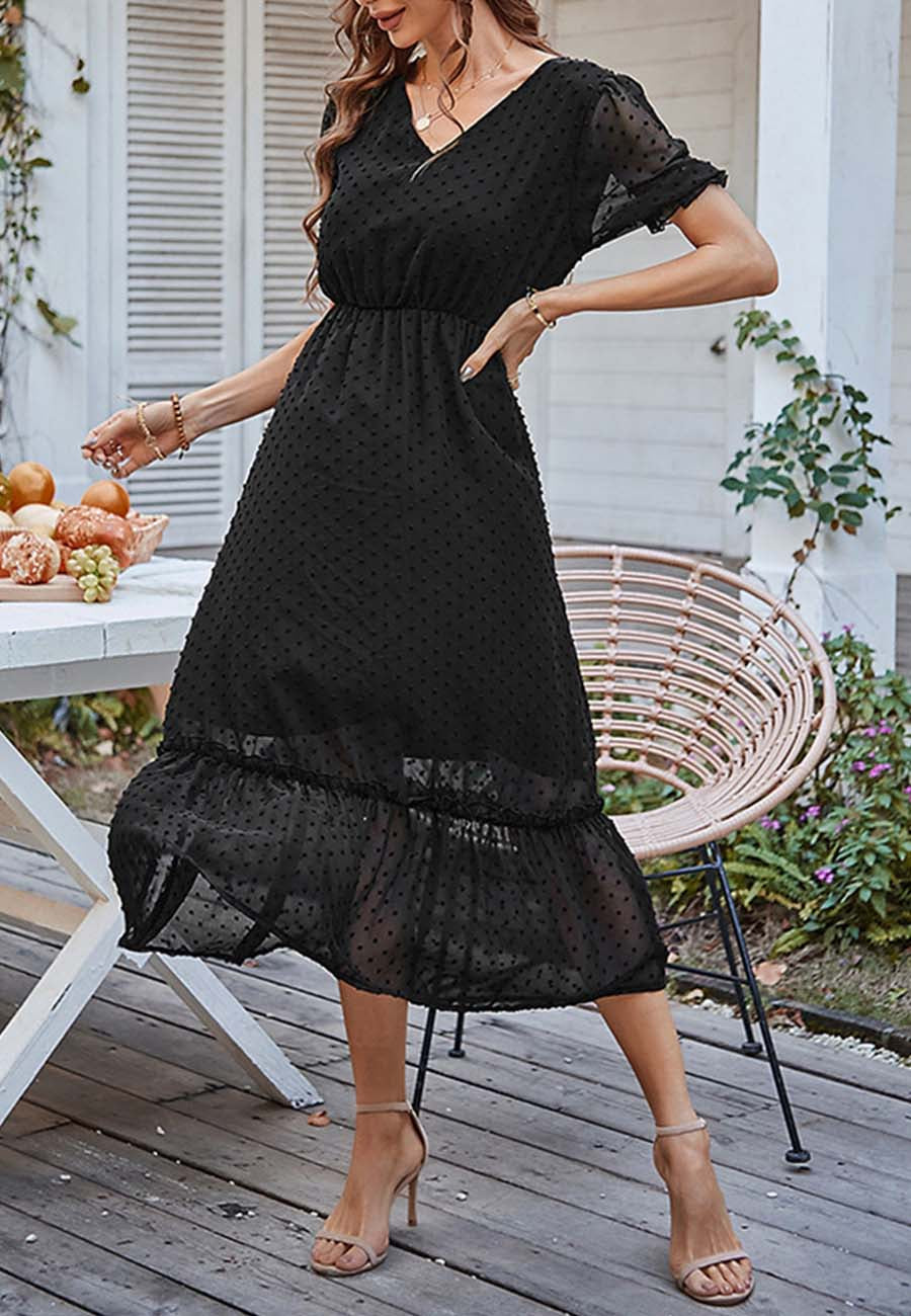 Vestido con dobladillo con volantes y lunares suizos