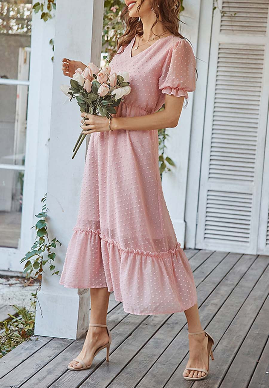 Vestido con dobladillo con volantes y lunares suizos