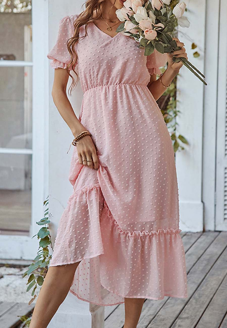 Vestido con dobladillo con volantes y lunares suizos
