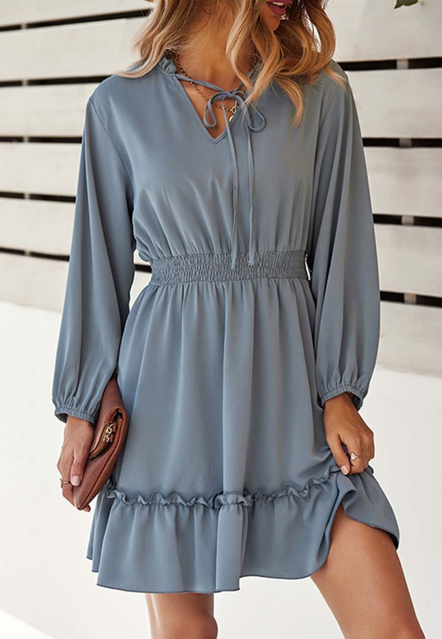 Vestido liso con cintura fruncida