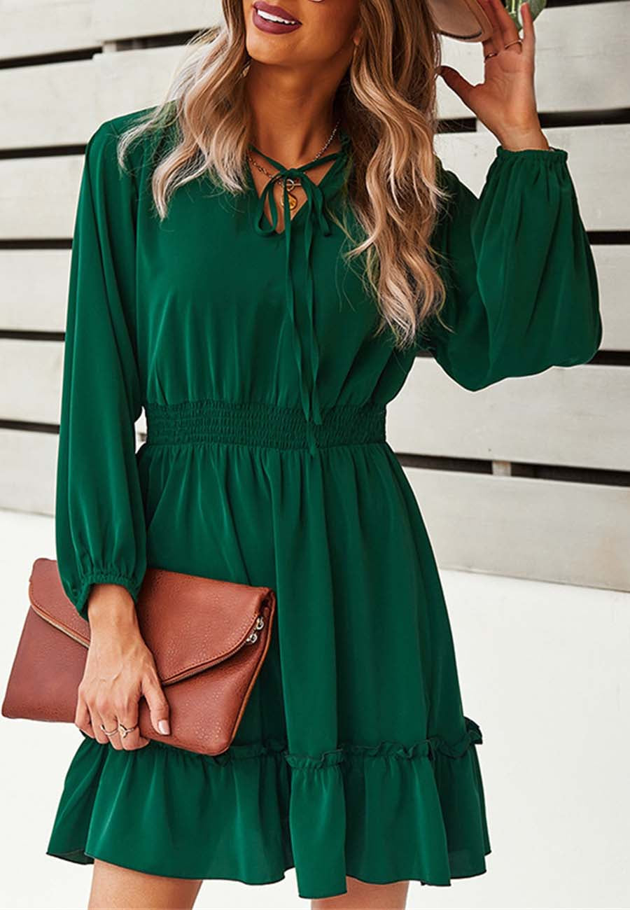 Vestido liso con cintura fruncida