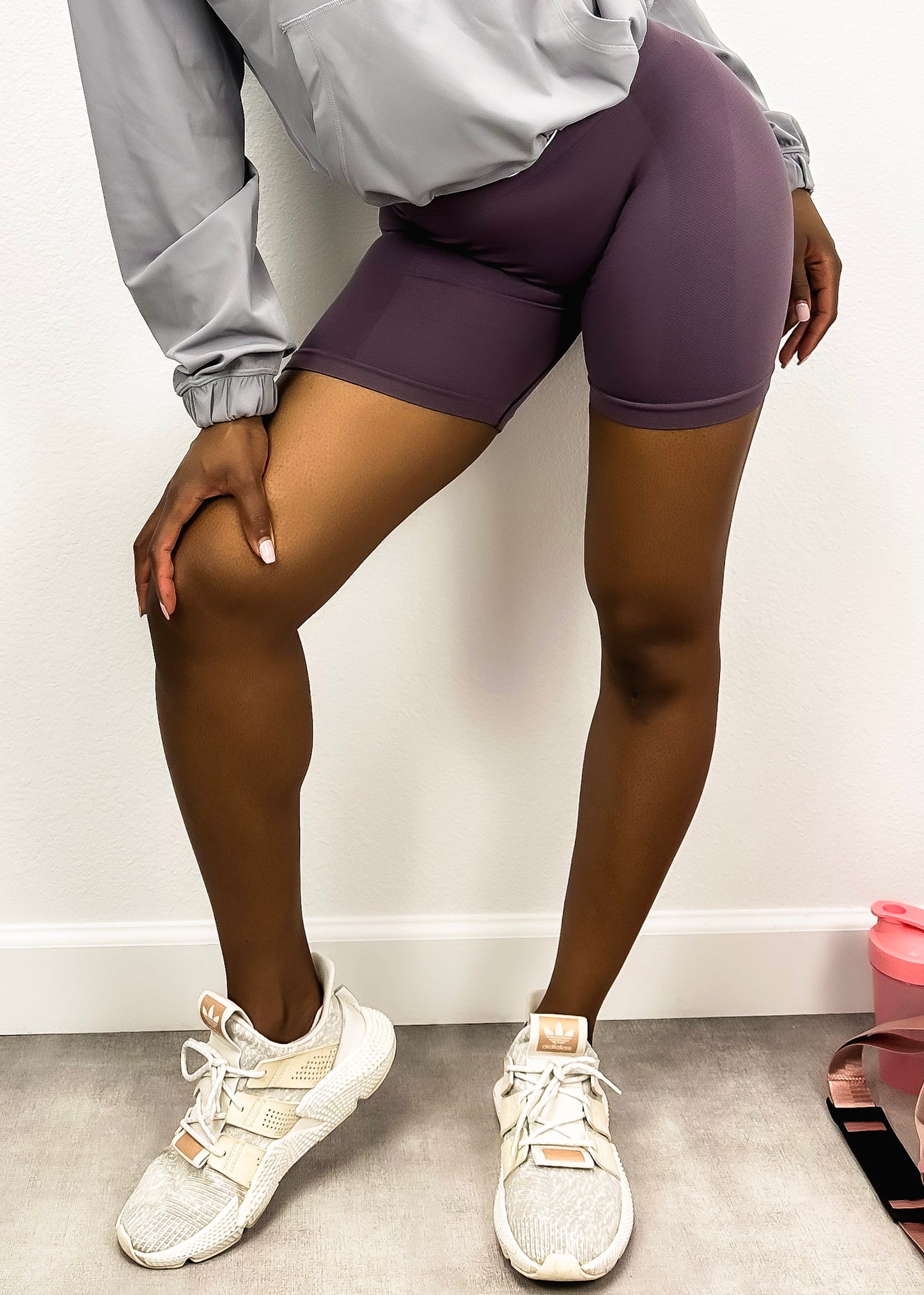 Pantalones cortos deportivos de cintura alta con malla lateral