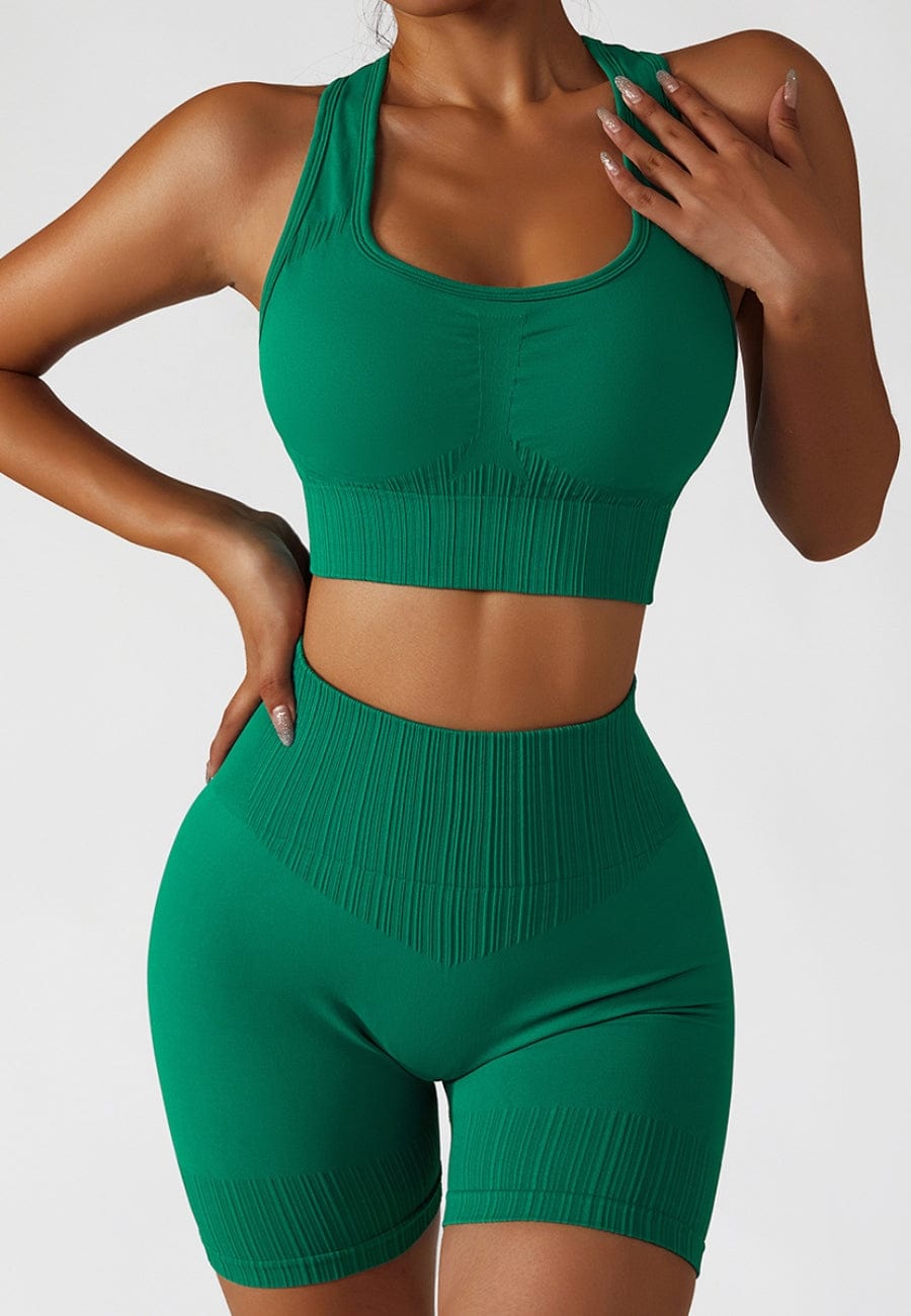 Conjunto de sujetador deportivo con espalda cruzada y pantalones cortos moldeadores de cintura alta