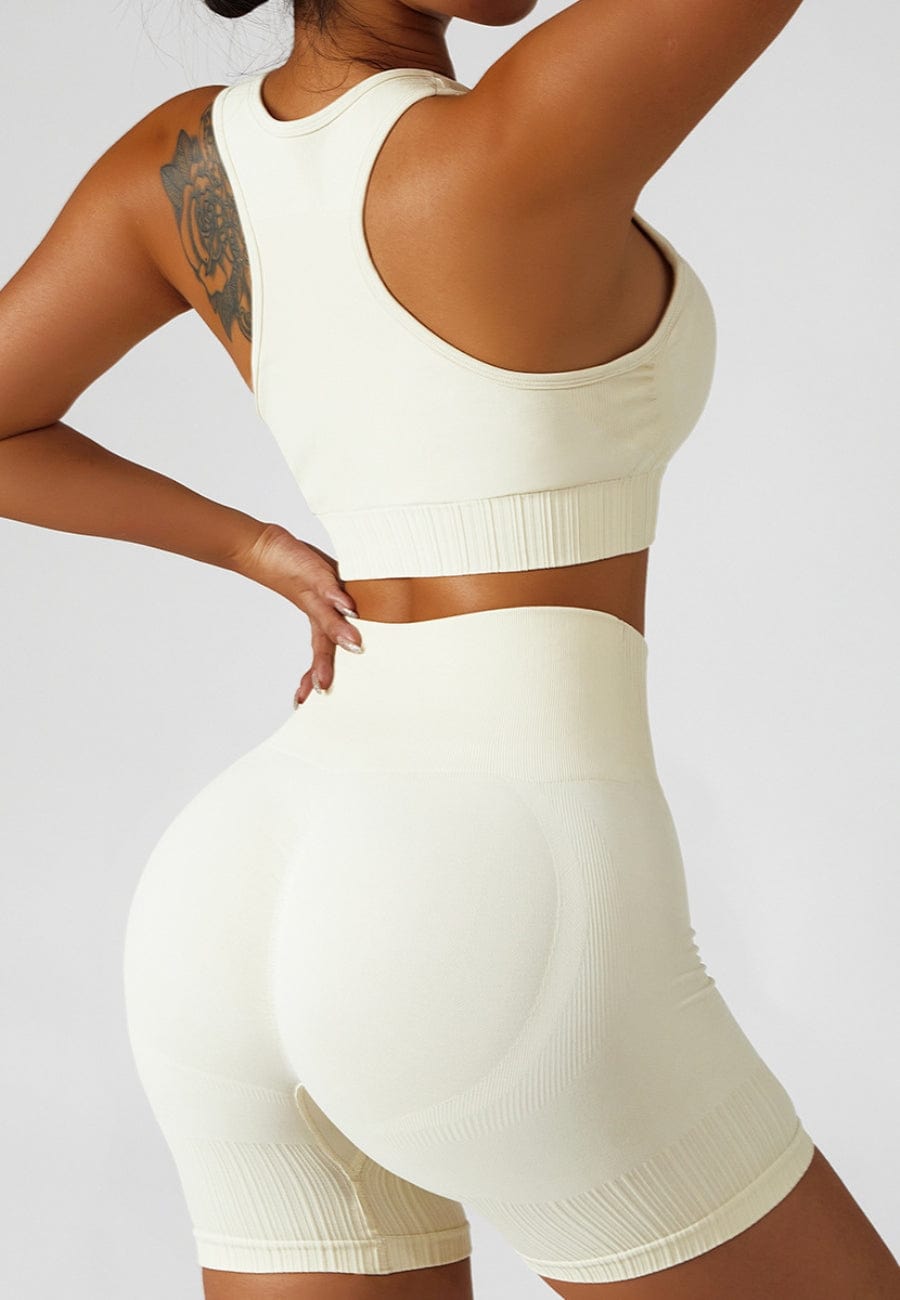 Conjunto de sujetador deportivo con espalda cruzada y pantalones cortos moldeadores de cintura alta