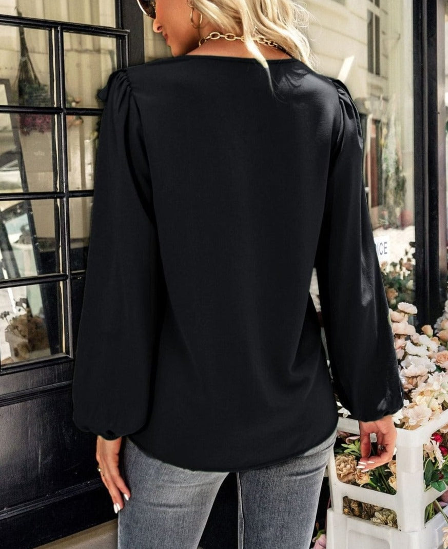 Blusa vintage con volantes en la parte delantera