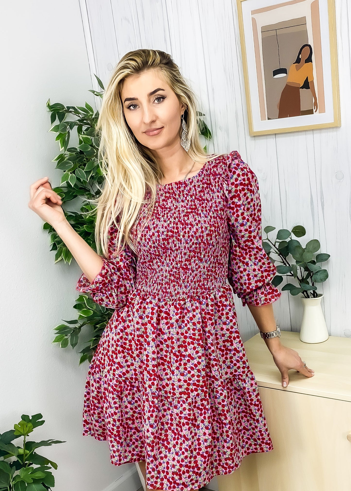 Vestido floral de manga larga con frunces en el pecho