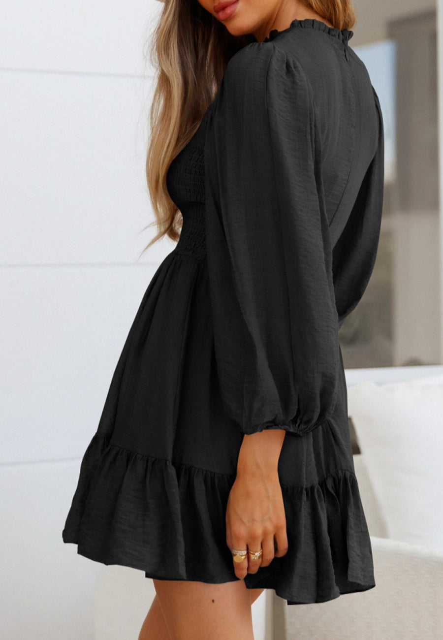 Vestido con vuelo y dobladillo fruncido