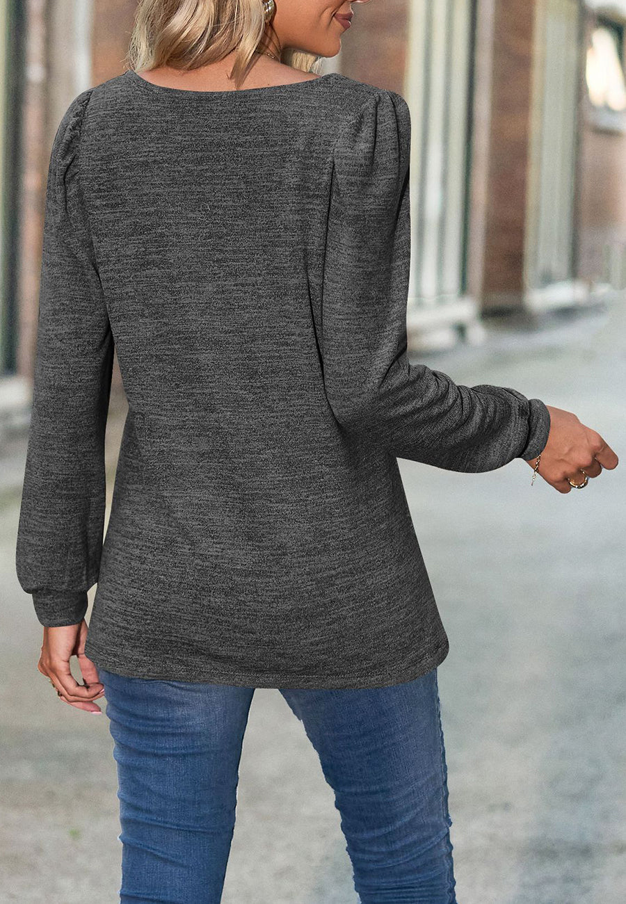 Suéter ligero con cuello cuadrado y globo