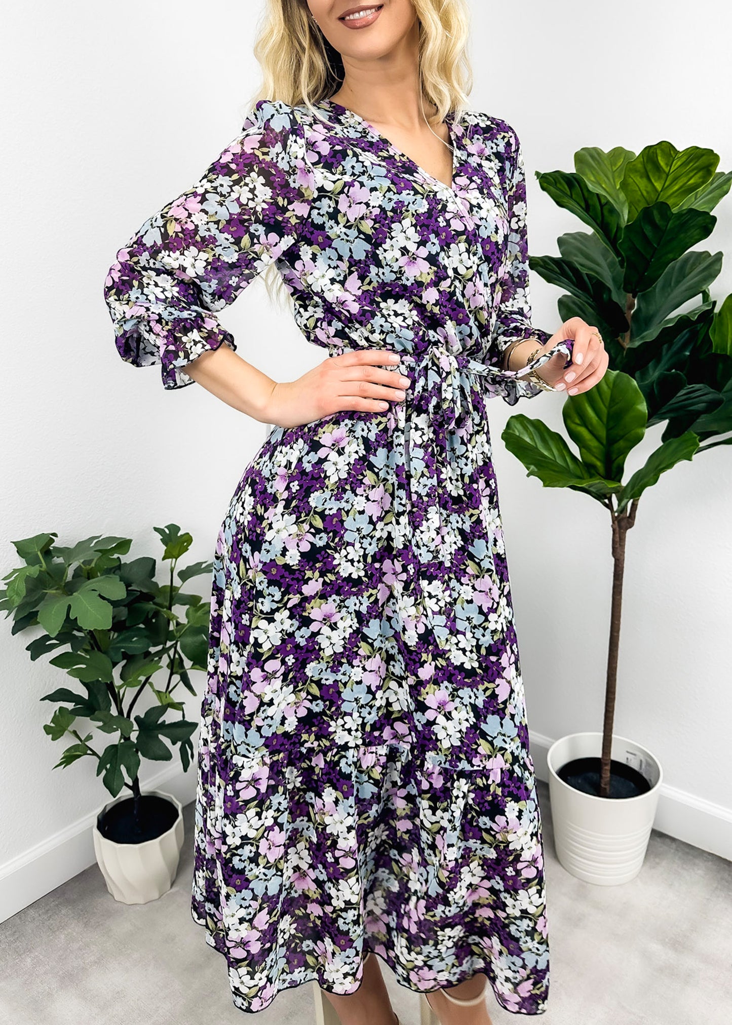 Vestido cruzado ligero con estampado floral