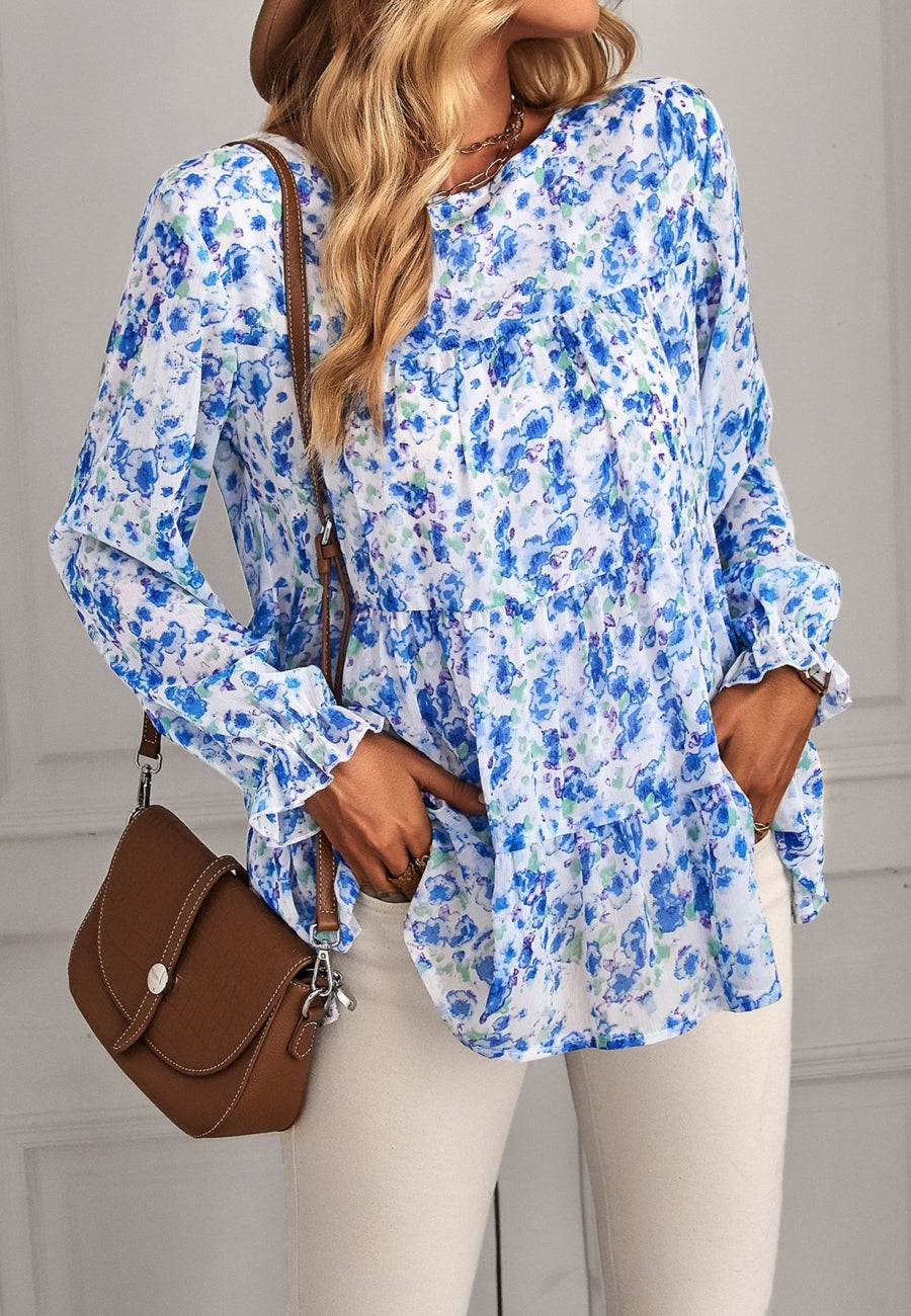 Blusa estampada con cuello redondo y capas