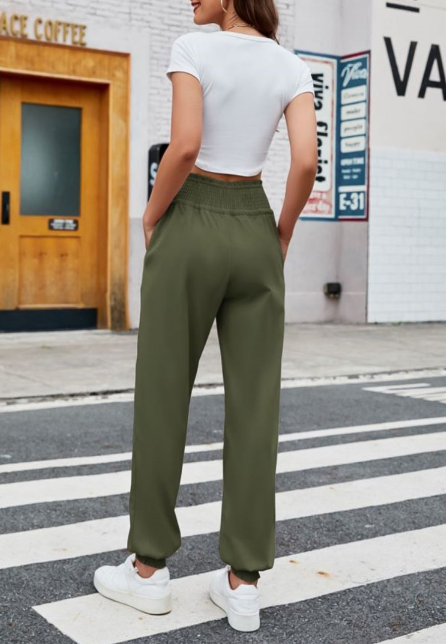 Pantalones deportivos con cintura fruncida
