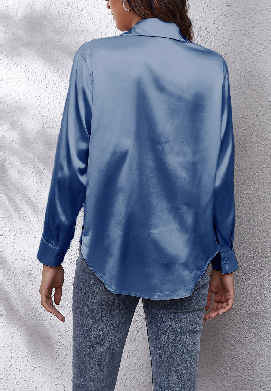 Blusa clásica de satén con botones
