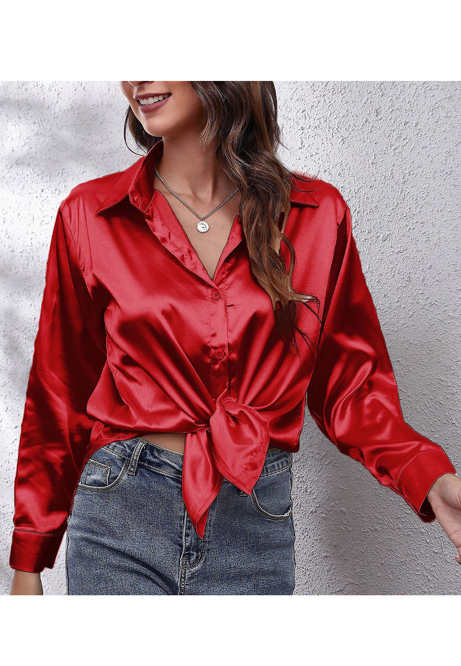 Blusa clásica de satén con botones