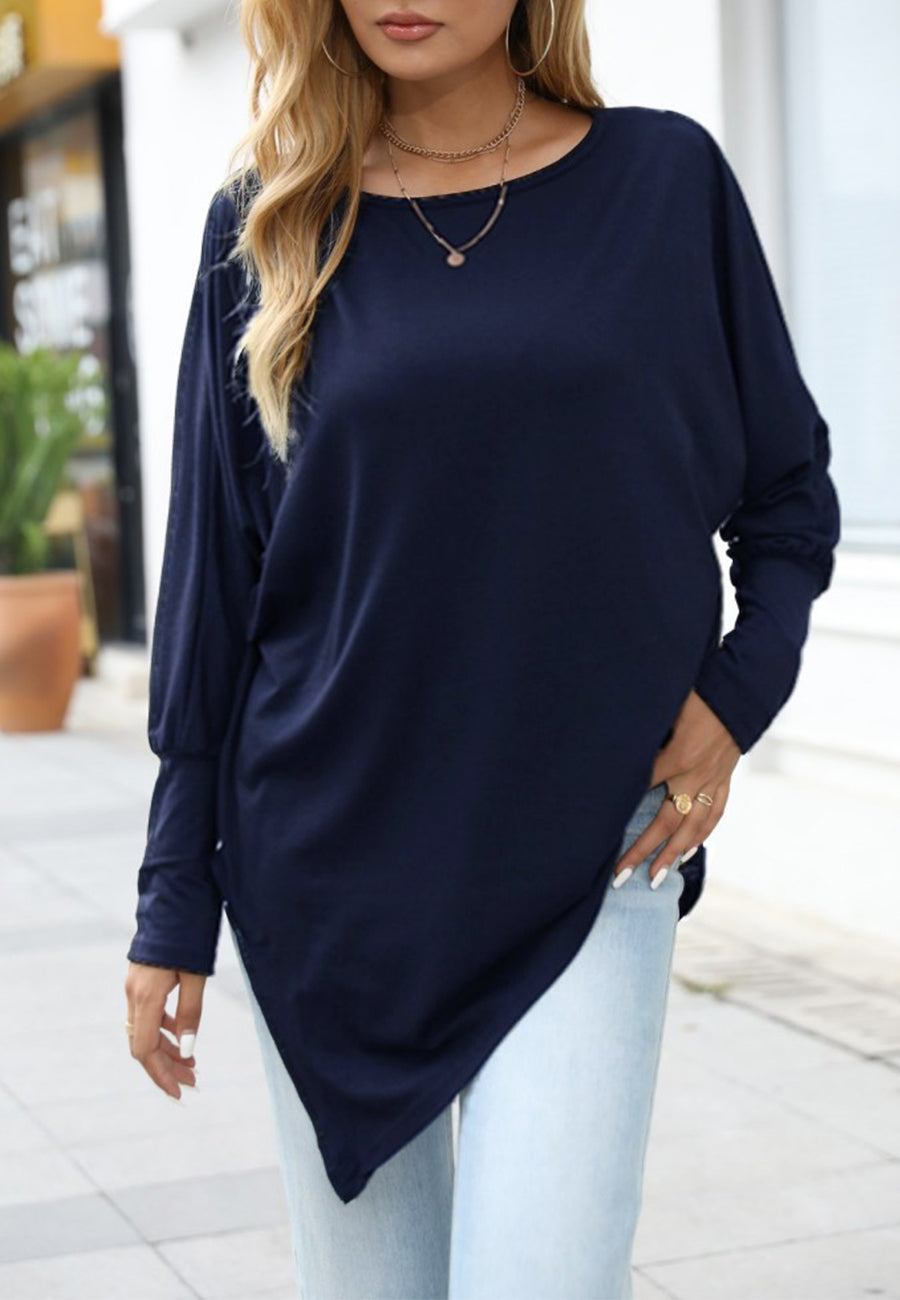 Blusa con abertura lateral y dobladillo asimétrico