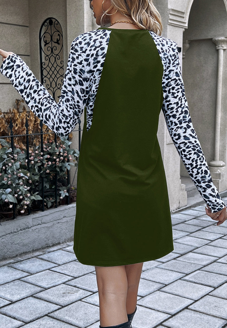 Vestido camisero con mangas de leopardo