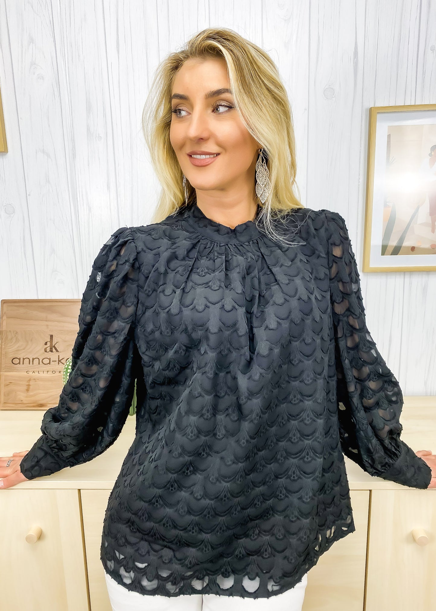 Geometric Pattern Tie Back Blouse