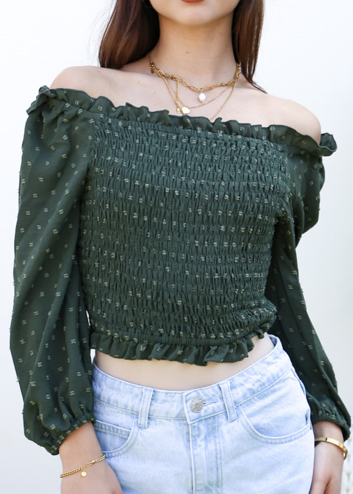 Blusa fruncida con escote cuadrado y volantes