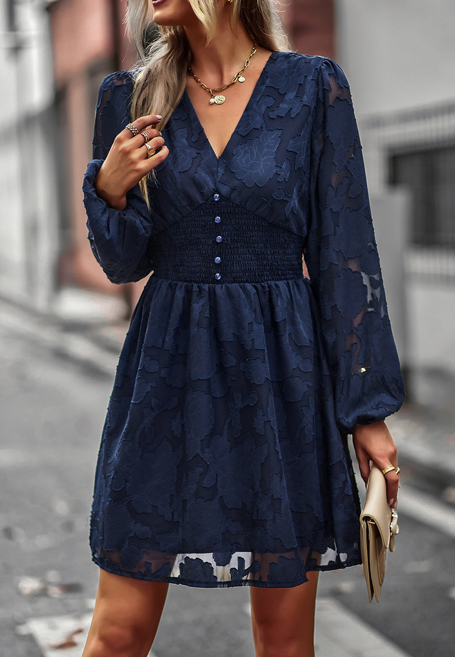 Vestido con botones en la cintura